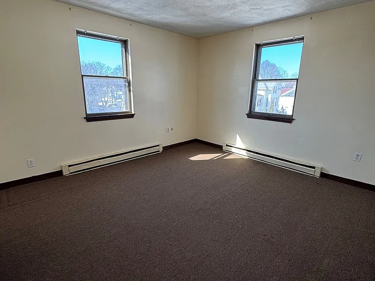 3 Alice Ave #5 — Photo 6