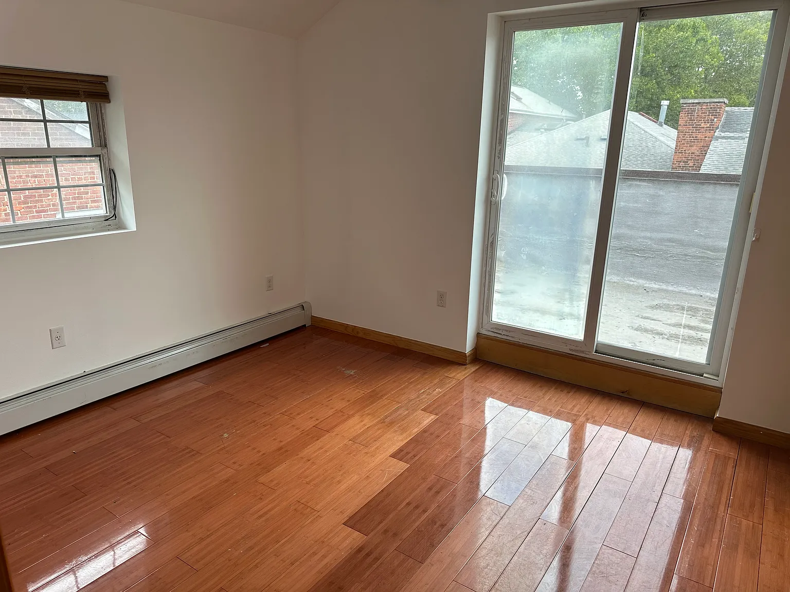 2 bed, 1200 sqft, $2,650 — Photo 4