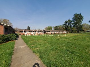 4170 James St APT 9, Winston Salem, NC 27106