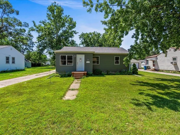 1325 Northey St, Waterloo, IA 50703