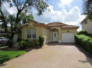 2955 NW 99th Pl, Doral, FL 33172