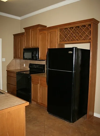 3156 Breton St — Photo 4