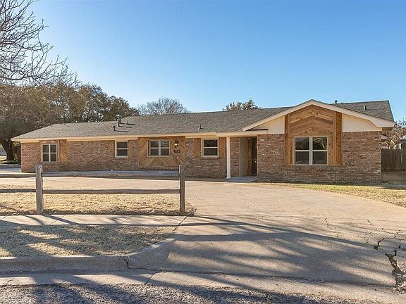 2nd image of 7716 Knoxville Dr