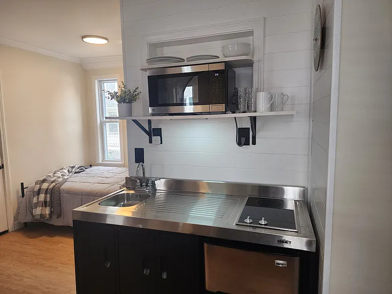 285 Pine St #4-A — Photo 9
