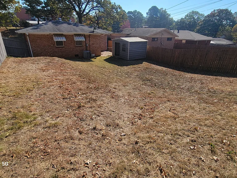 908 N Hughes St — Photo 24