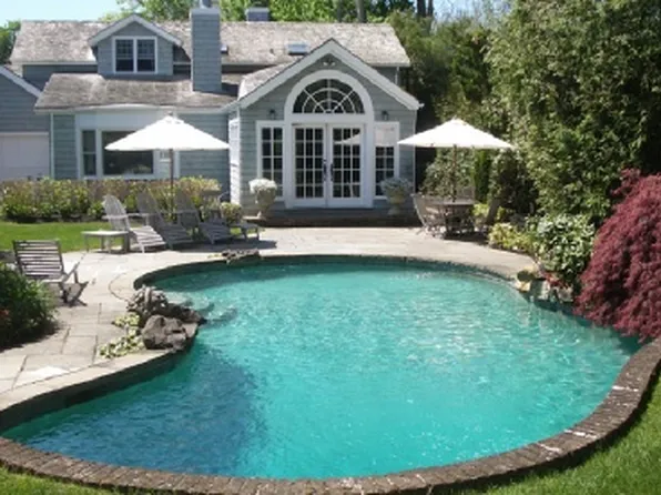 https://photos.zillowstatic.com/fp/6bba5c4dea4cd9a77896b67344e4a9bd-p_e.webp