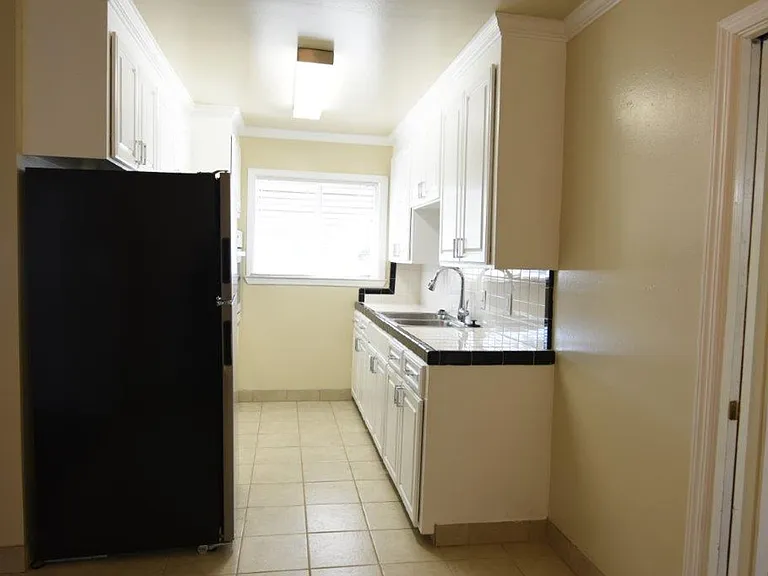 2960 Huff Avenue — Photo 9