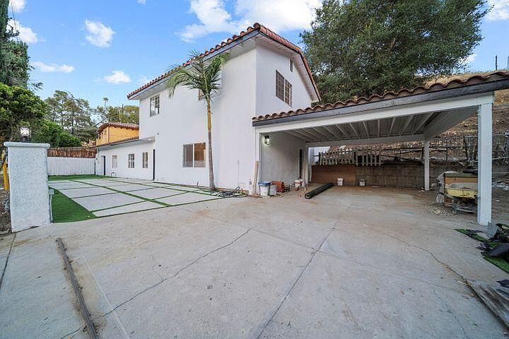 1st image of 9824 Sunland Blvd