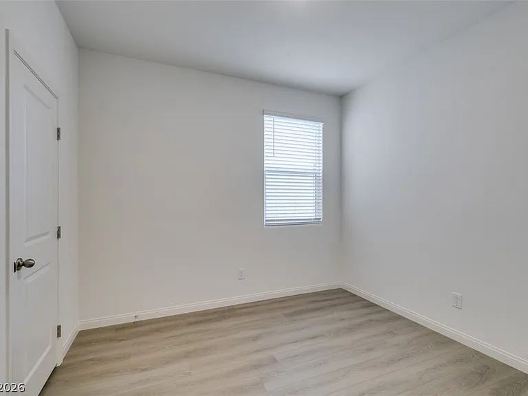 9133 Vesey Ave — Photo 28