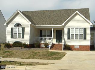 908 Sebring Dr, Winterville, NC 28590