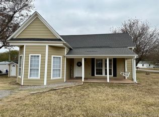 612 E Tahlequah Ave, Sulphur, OK 73086