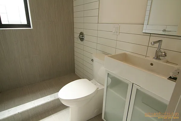 Rented by aptsandlofts.com | media 28