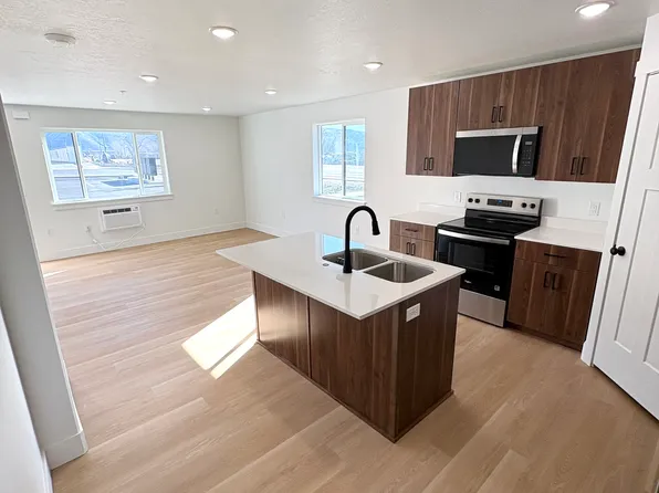 950 Valentine Ln Unit 4, Pocatello, ID 83204