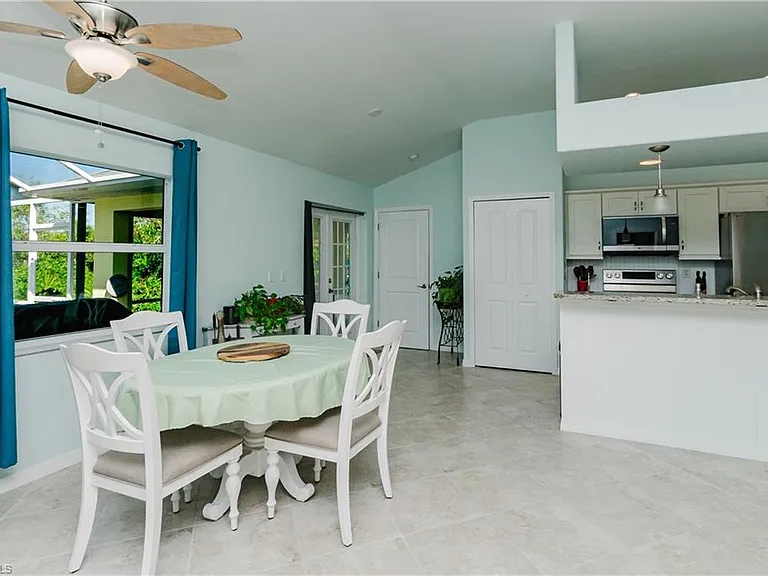 11693 Oakland Dr — Photo 15