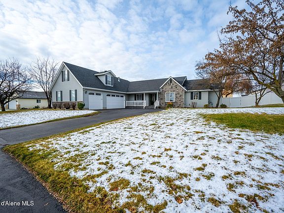 3rd image of 2661 N Distant Star Rd