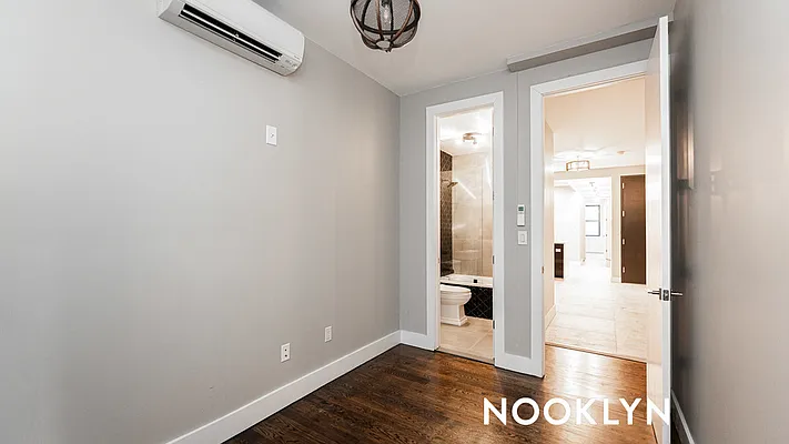 Rented by Nooklyn NYC LLC | media 9