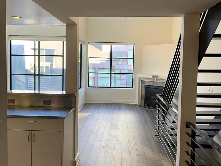 635 Tennessee St #406 — Photo 3