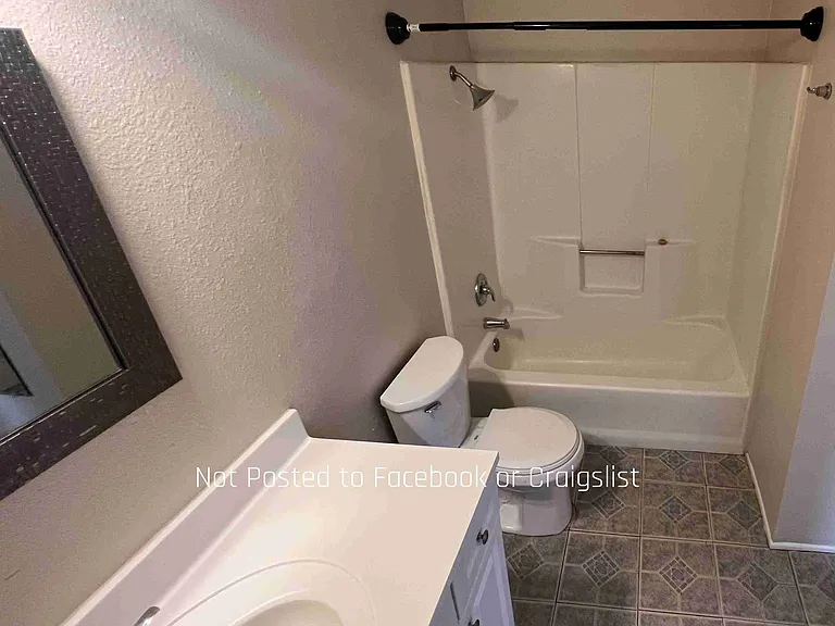 3639 44th St #5 — Photo 13