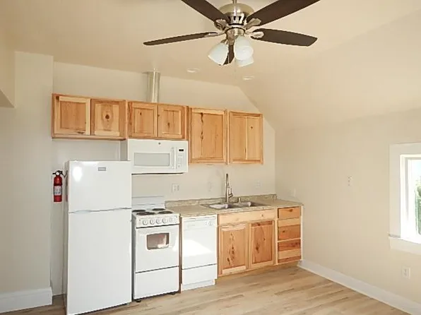 1916 Colby Ave APT 2, Everett, WA 98201
