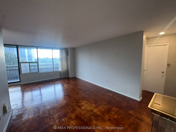 3rd image of 11 Wincott Dr #602