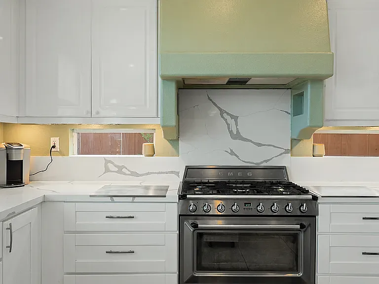 16375 Alipaz Ct — Photo 17