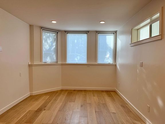 3rd image of 1031 Sanchez St #1031A