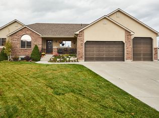 1464 W 1075 S, Layton, UT 84041