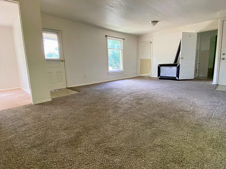 1247 Quarry Ave NW #2 — Photo 5