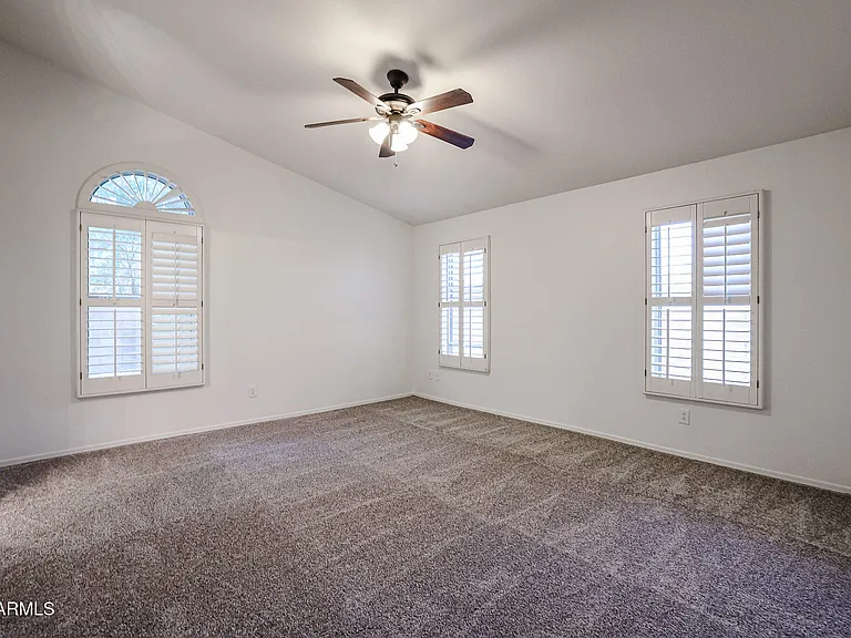 9833 W Yukon Dr — Photo 11