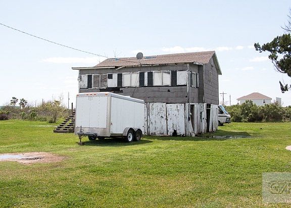 2nd image of 1118 Canal W