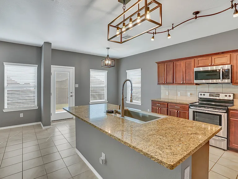 1535 Meadowlake Dr — Photo 19