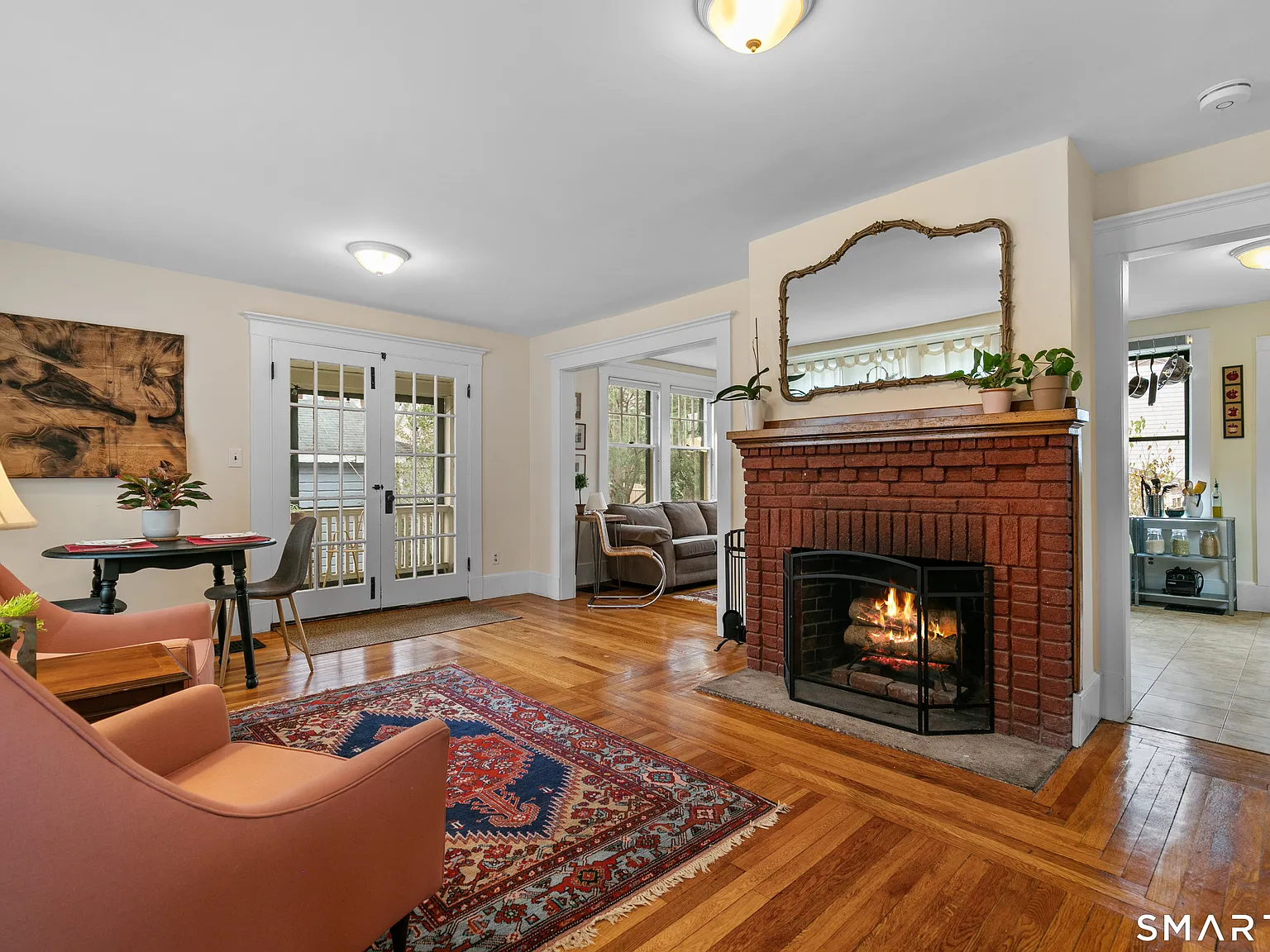 3 bed, 1.0 bath, 1172 sqft, $3,600 — Photo 3