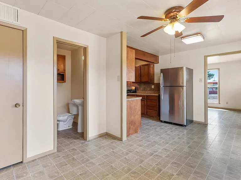 5201 Cornell Ave — Photo 26