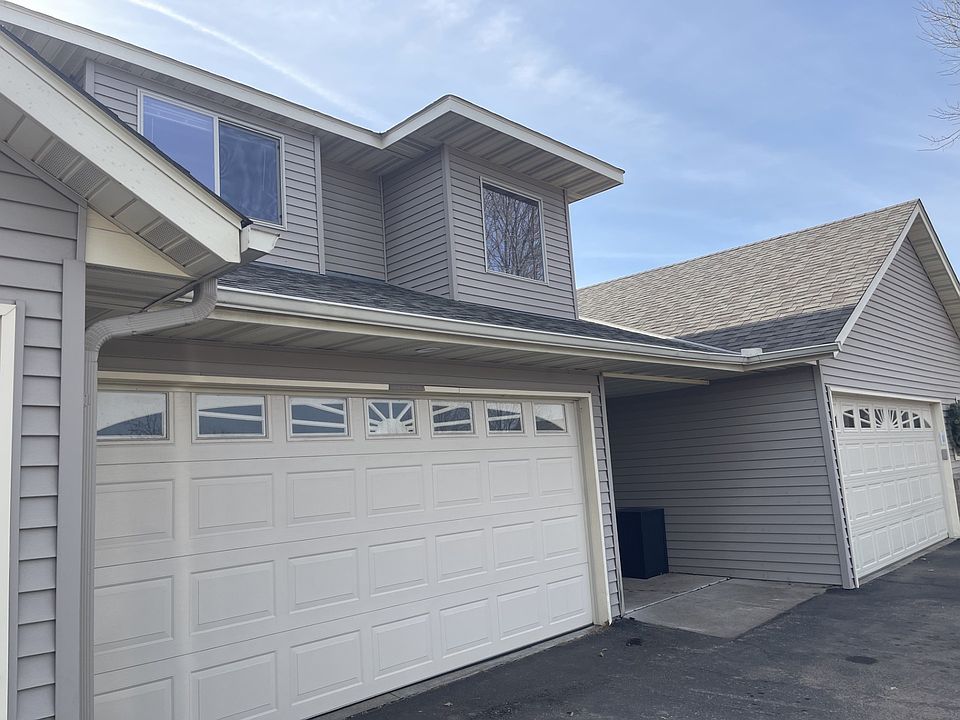 Very nice 3 bedroom 2 bath on a quiet street.