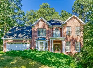 5252 Bridge Pointe Dr, Clemmons, NC 27012