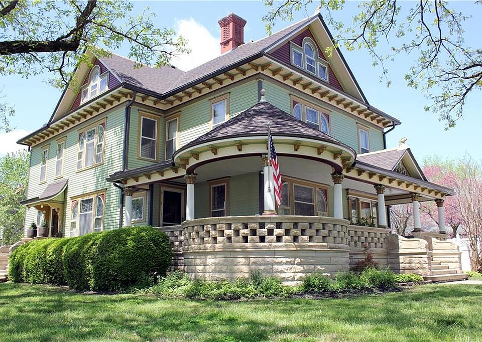 301 N Highland Ave, Chanute, KS 66720 Zillow