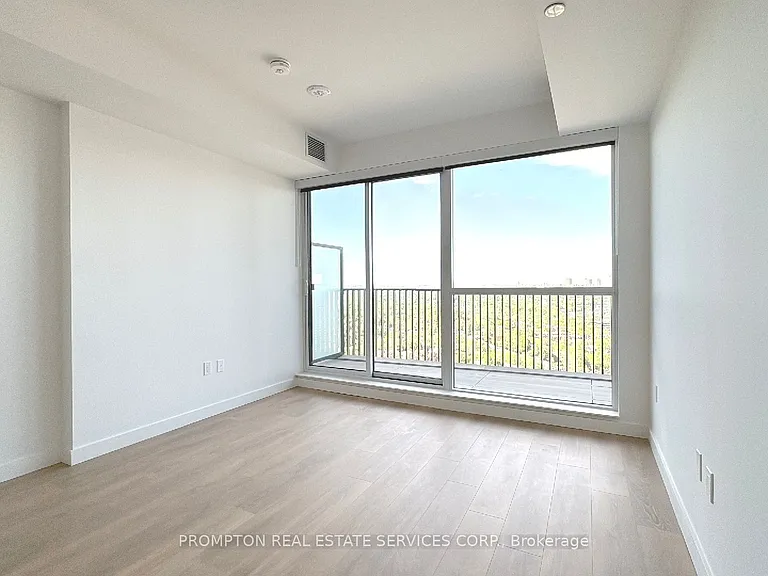 18 Esther Shiner Blvd #2606 — Photo 6