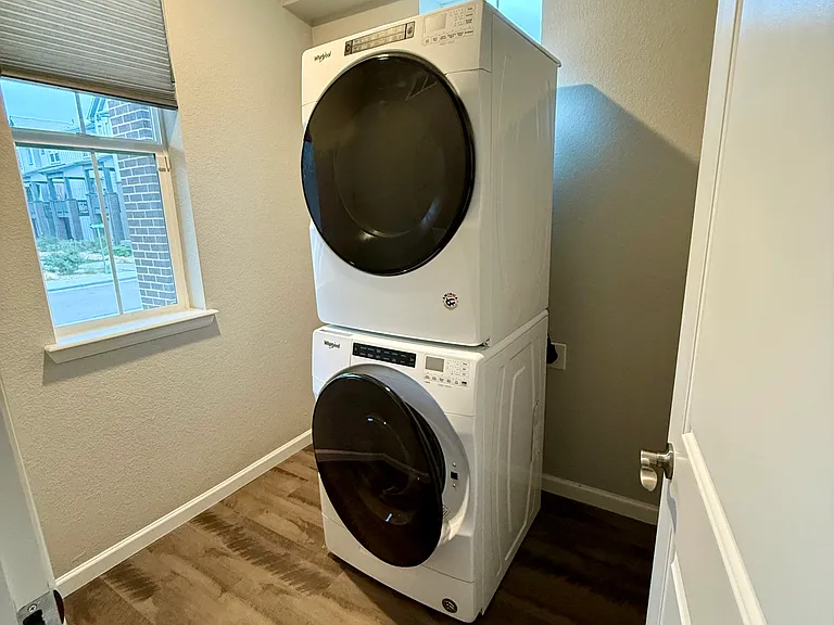 In-unit washer and dryer, large laundry room