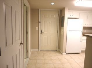 11710 Old Georgetown Rd APT 821, North Bethesda, MD 20852