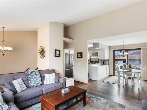 4359 Robin Ave N, Robbinsdale, MN 55422