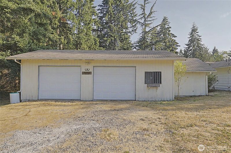 3rd image of 8411 SW 173rd Avenue