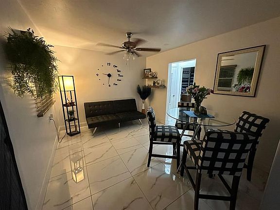 3rd image of 930 Flamingo Dr #930