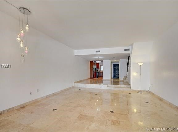 4th image of 1556 NE 105th St #B4