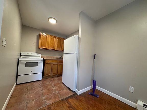 3rd image of 12 306th St #306