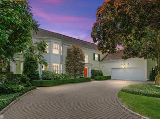 21 Newberry Pl, Grosse Pointe Farms, MI 48236