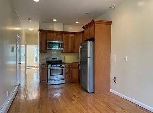196 13th St #3A, Brooklyn, NY 11215