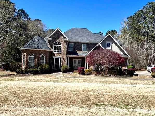 2973 Red Fox Dr, Haddock, GA 31033