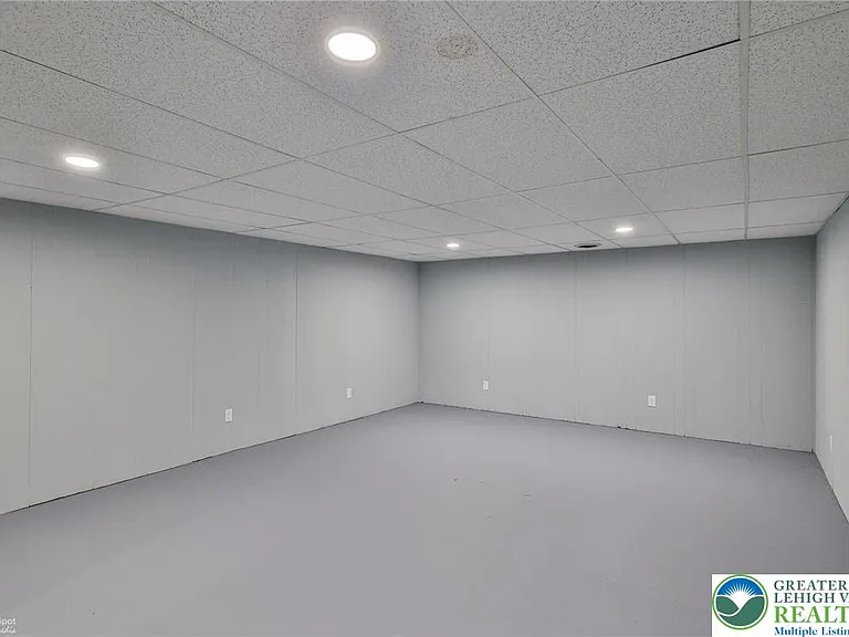 4410 Circle Dr — Photo 54