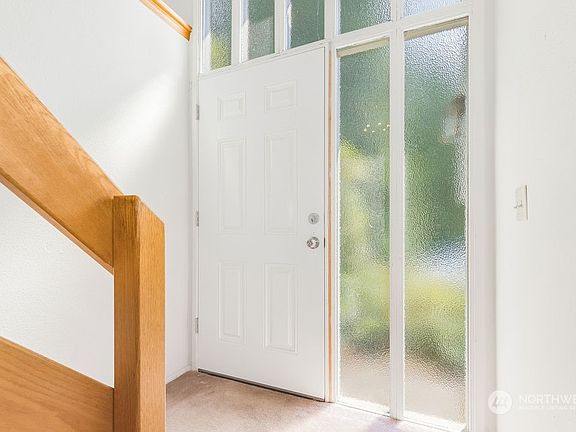 3rd image of 16528 NE 160th Street