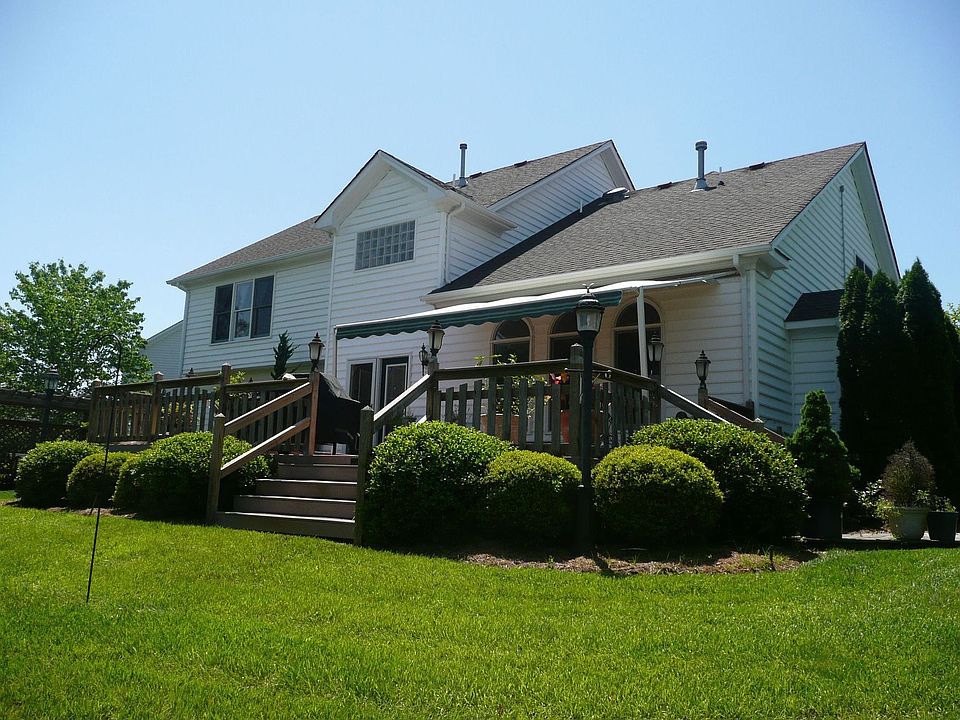 2nd image of 2500 Pinto Dr